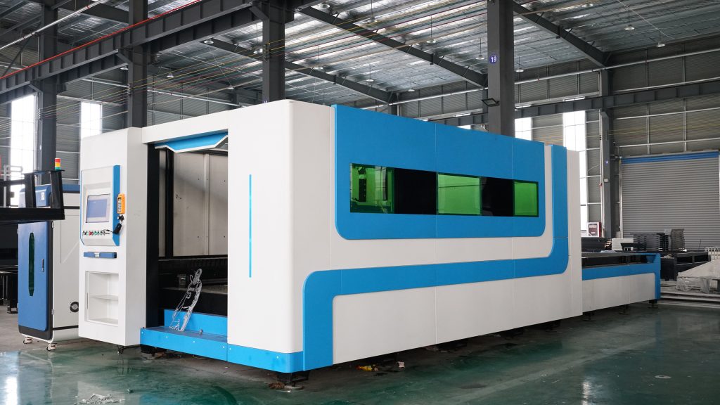 1000w 2000w 3000w 3300w 4000w Metalni nehrđajući čelik CNC mašina za lasersko rezanje vlakana